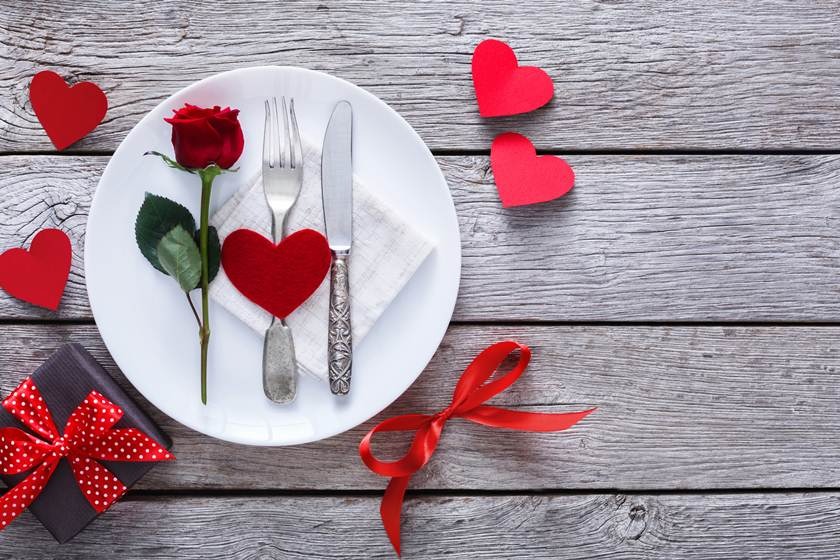 FicaADica: opções para comemorar o Dia dos Namorados em casa » Sindilegis