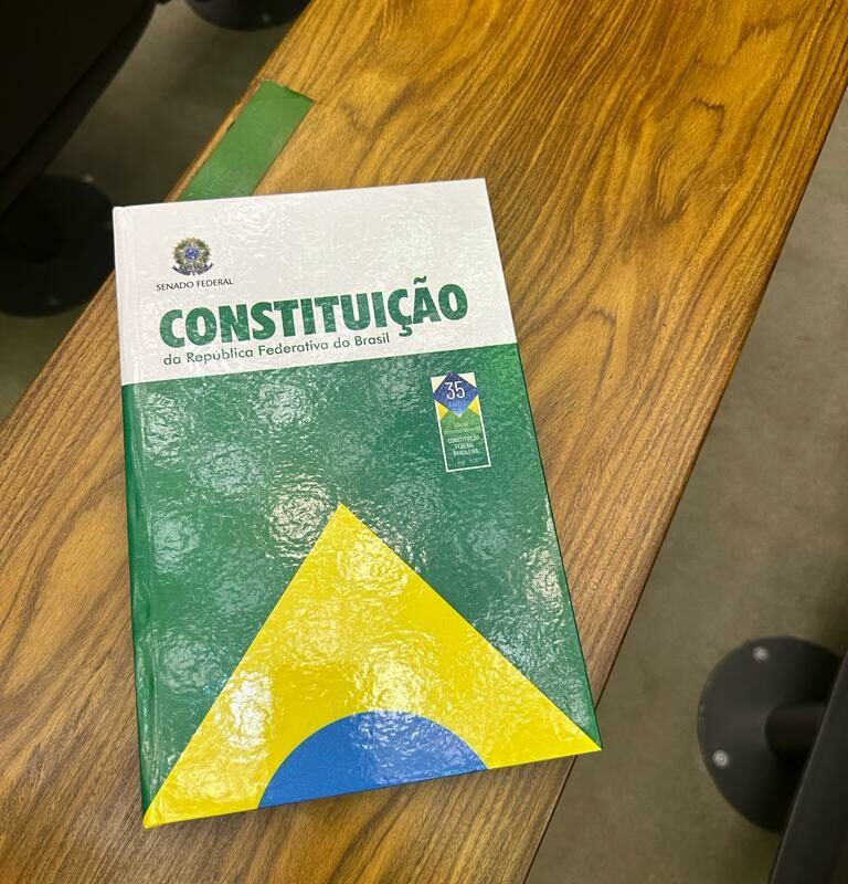 Edição comemorativa pelos 35 anos da Constituição Federal. Alessandra Galvão/ASCOM Sindilegis